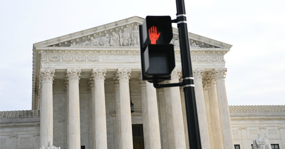 The U.S. Supreme Court is seen in Washington, D.C. on December 7, 2020. (Photo: Mandel Ngan/AFP via Getty Images)
