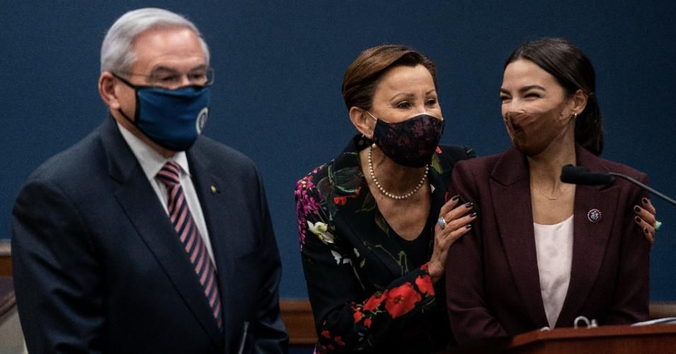 Sen. Robert Menendez (D-N.J.), Rep. Nydia Velázquez (D-N.Y.), and Rep. Alexandria Ocasio-Cortez (D-N.Y.) held a press conference to introduce the Puerto Rico Self-Determination Act of 2021 on March 18, 2021 in Washington, D.C. (Photo: Kent Nishimura / Los Angeles Times via Getty Images)