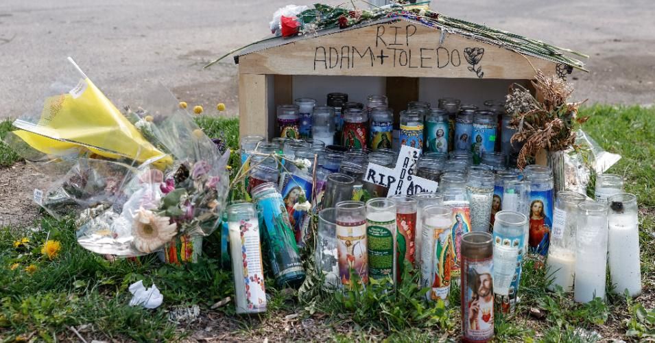 A small memorial is seen where 13-year-old Adam Toledo was shot and killed by a Chicago police officer in the Illinois city's Little Village neighborhood. (Photo: Kamil Krzaczynski/Getty Images)