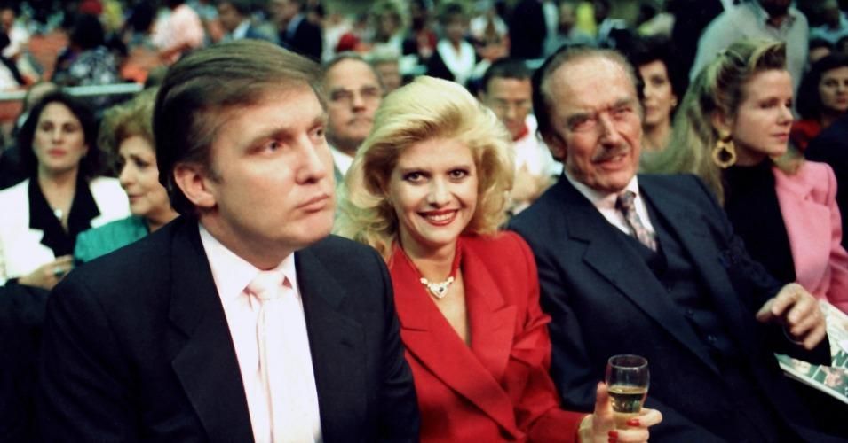 Donald Trump with his ex-wife, Ivana, and his father Fred in 1988. (Photo: Jeffrey Asher/Getty Images)