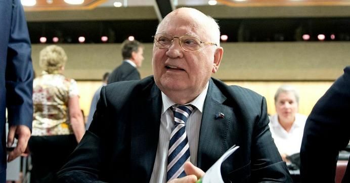 Former Soviet leader Mikhail Gorbachev, seen here in 2013, said Tuesday that Russian and U.S. leaders must meet to diffuse tensions over Syria. (Photo: Jean-Marc Ferré via UN Geneva/flickr/cc) 