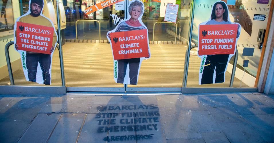 Greenpeace UK shuts down Barclays branch
