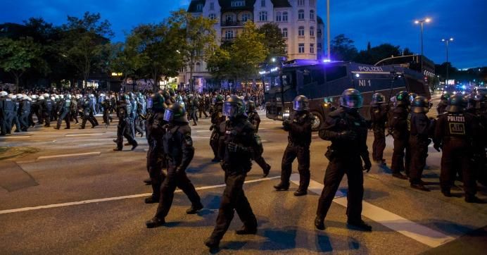 Hamburg police used a water cannon on G20 Summit protesters 