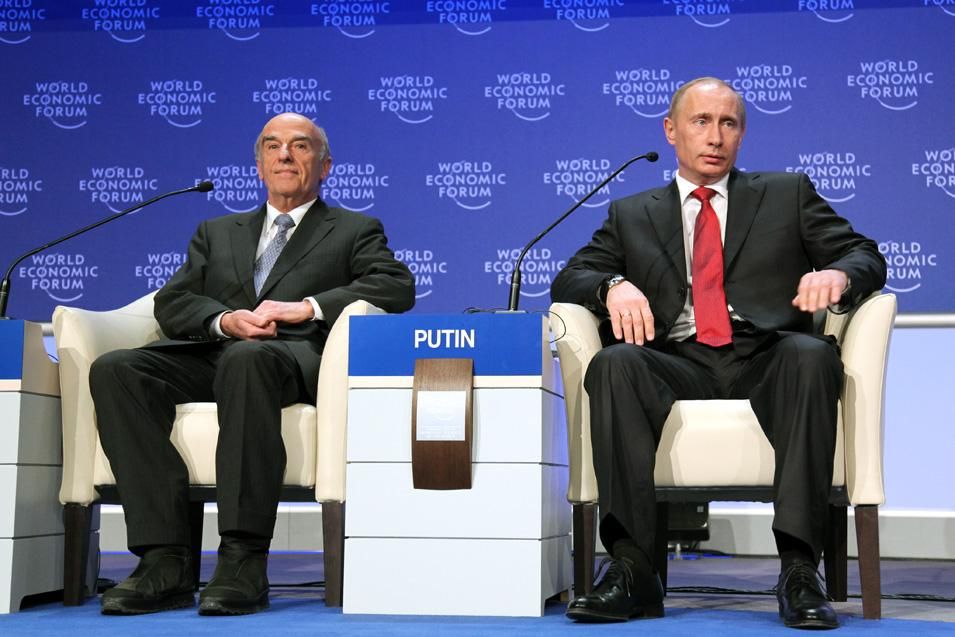 Hans-Rudolf Merz (FLTR), President of the Swiss Confederation and Federal Councillor of Finance, and Vladimir Putin, Prime Minister of the Russian Federation, captured during the 'Opening Plenary of the World Economic Forum Annual Meeting 2009' at the Annual Meeting 2009 of the World Economic Forum in Davos, Switzerland, January 28, 2009