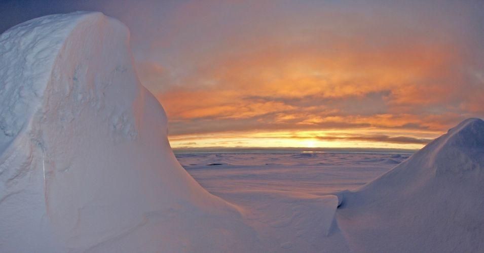 Sunset over the Arctic Ocean, north of western Russia. (Photo: Mike Dunn, NC State Museum of Natural Sciences/NOAA Climate Program Office)