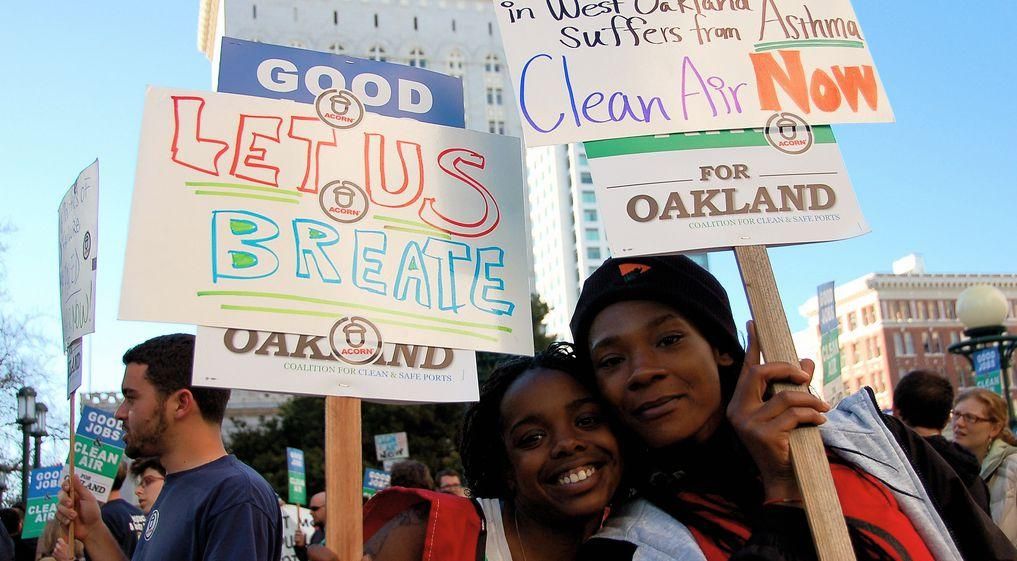 Rally for Good Jobs and Clean Air in March, 2008 at Oakland, California City Hall. (Photo courtesy of Brooke Anderson)