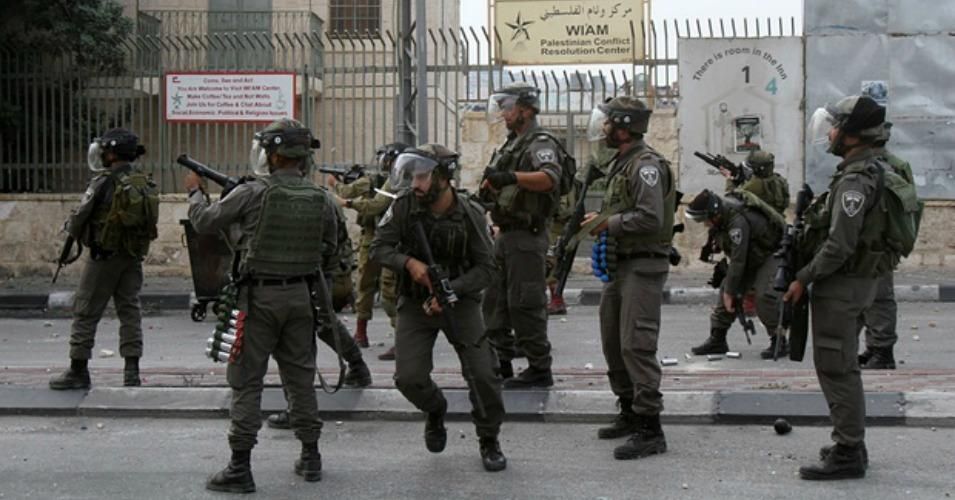 Israeli security forces facing off with Palestinian protesters in the West Bank city of Bethlehem. (Photo: Musa Al-Shaer/AFP/Getty Images)