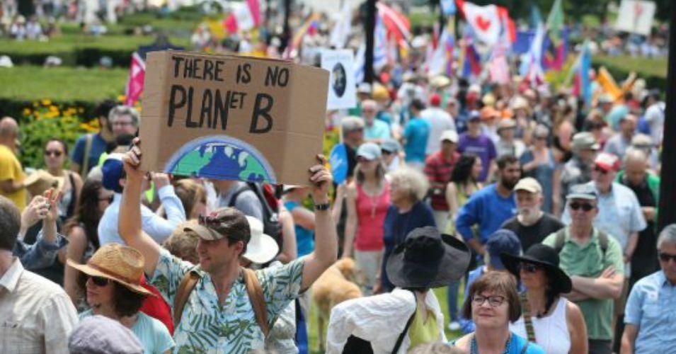 Thousands participated in the March for Jobs, Justice and Climate in downtown Toronto, July 5, 2015. (Photo: Steve Russel/Toronto Star)