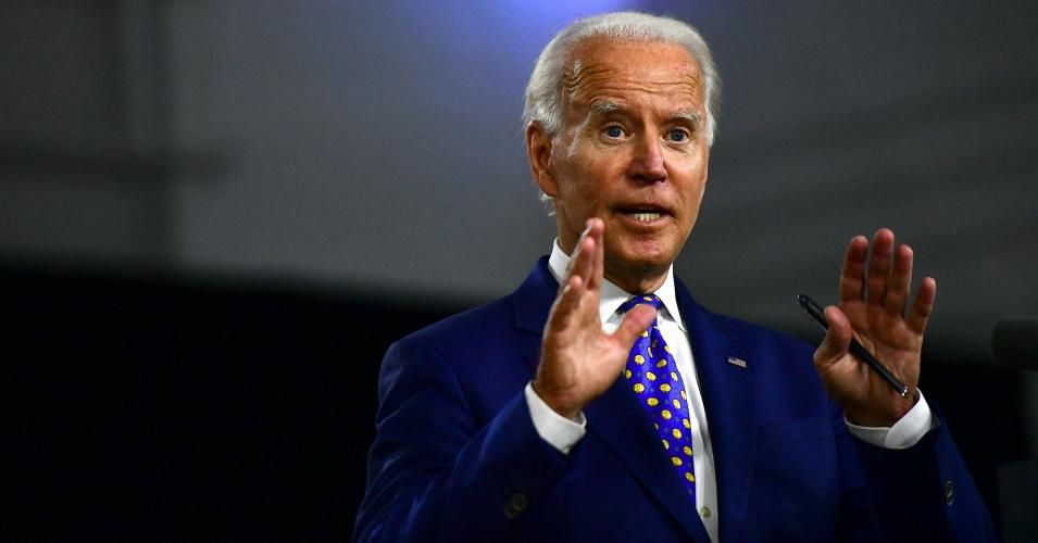  Presumptive Democratic presidential nominee former Vice President Joe Biden delivers a speech at the William Hicks Anderson Community Center, on July 28, 2020 in Wilmington, Delaware. (Photo: Mark Makela/Getty Images)