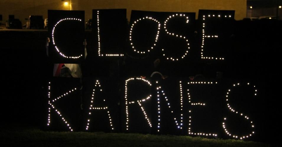 Concerned Texans protest Karnes Detention Center in Karnes City, Texas over reports of sexual assaults at the facility. January 22, 2015. (Photo: WeAreUltraViolet/flickr/cc)