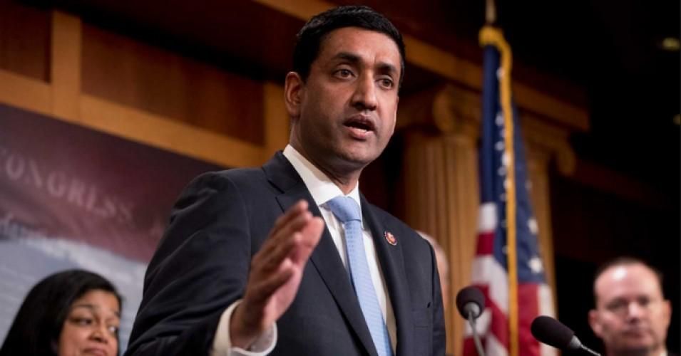 Rep. Ro Khanna (D-Calif.) is introducing a bill that would limit Supreme Court Justices to an 18-year term, while permitting presidents to appoint new Supreme Court justices every even year. (Photo: Andrew Harnik/AP/Getty Images)
