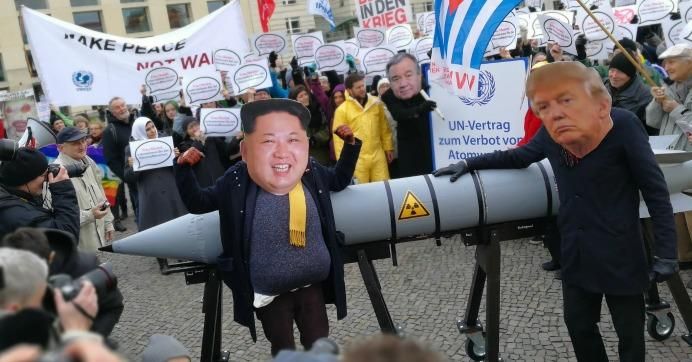  Demonstrators take part in a rally for nuclear disarmament in Berlin on November 18, 2017. (Photo: ICAN Germany/flickr/cc)