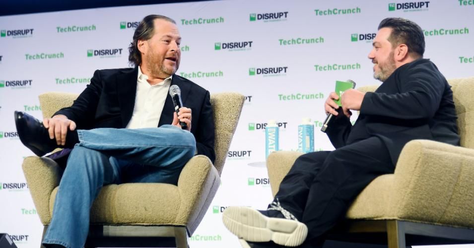 Salesforce CEO Marc Benioff (L), a signatory to the Business Roundtable's 2019 statement on corporate purpose and a proponent of so-called "stakeholder capitalism," continued to prioritize the interests of shareholders in 2020—laying off 1,000 workers despite a 28% increase in revenue compared to last year—even after vowing not to do so during the pandemic's early stages. (Photo: Steve Jennings/Getty Images for TechCrunch)
