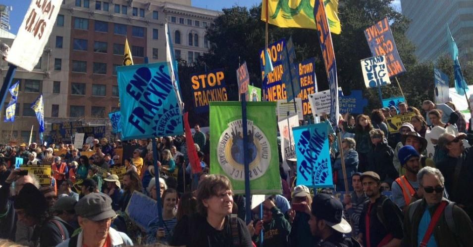 Thousands kick off march demanding end to fracking in California Saturday, Feb. 7. (Photo: Don't Frack CA)