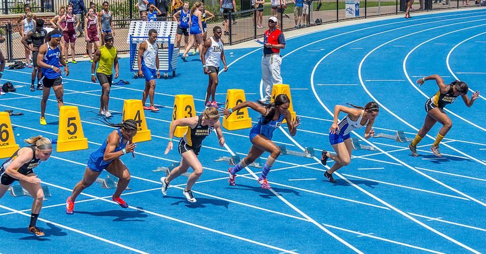 Foot race for women at the Kentucky Relays at the University of Kentucky with outdoor track and field. (Photo: Education Images/Universal Images Group via Getty Images)
