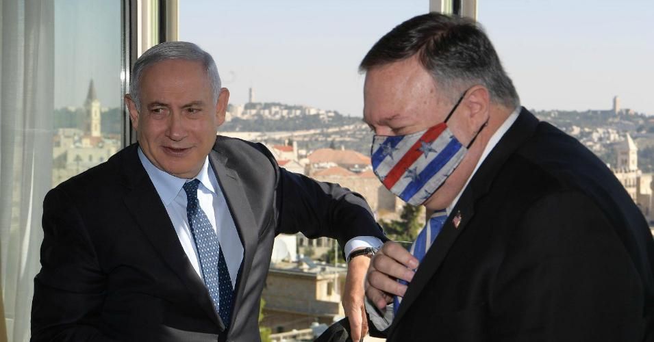 U.S. Secretary of State Mike Pompeo and Israeli Prime Minister Benjamin Netanyahu meet at the Prime Ministry Office in West Jerusalem on November 19, 2020.