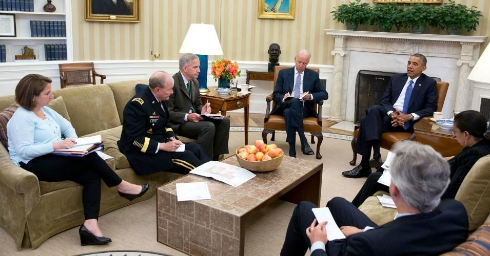 President Barack Obama convenes an Oval Office meeting with his national security team to discuss the situation in Iraq, June 13, 2014. (Photo: White House / Creative Commons)
