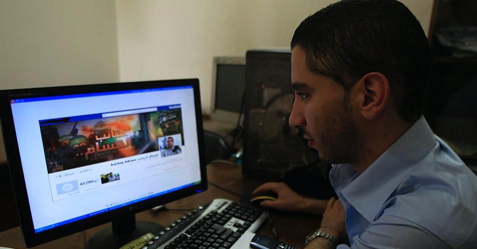 A Palestinian man using Facebook. (Photo: Said Khatib/AFP/Getty Images) 