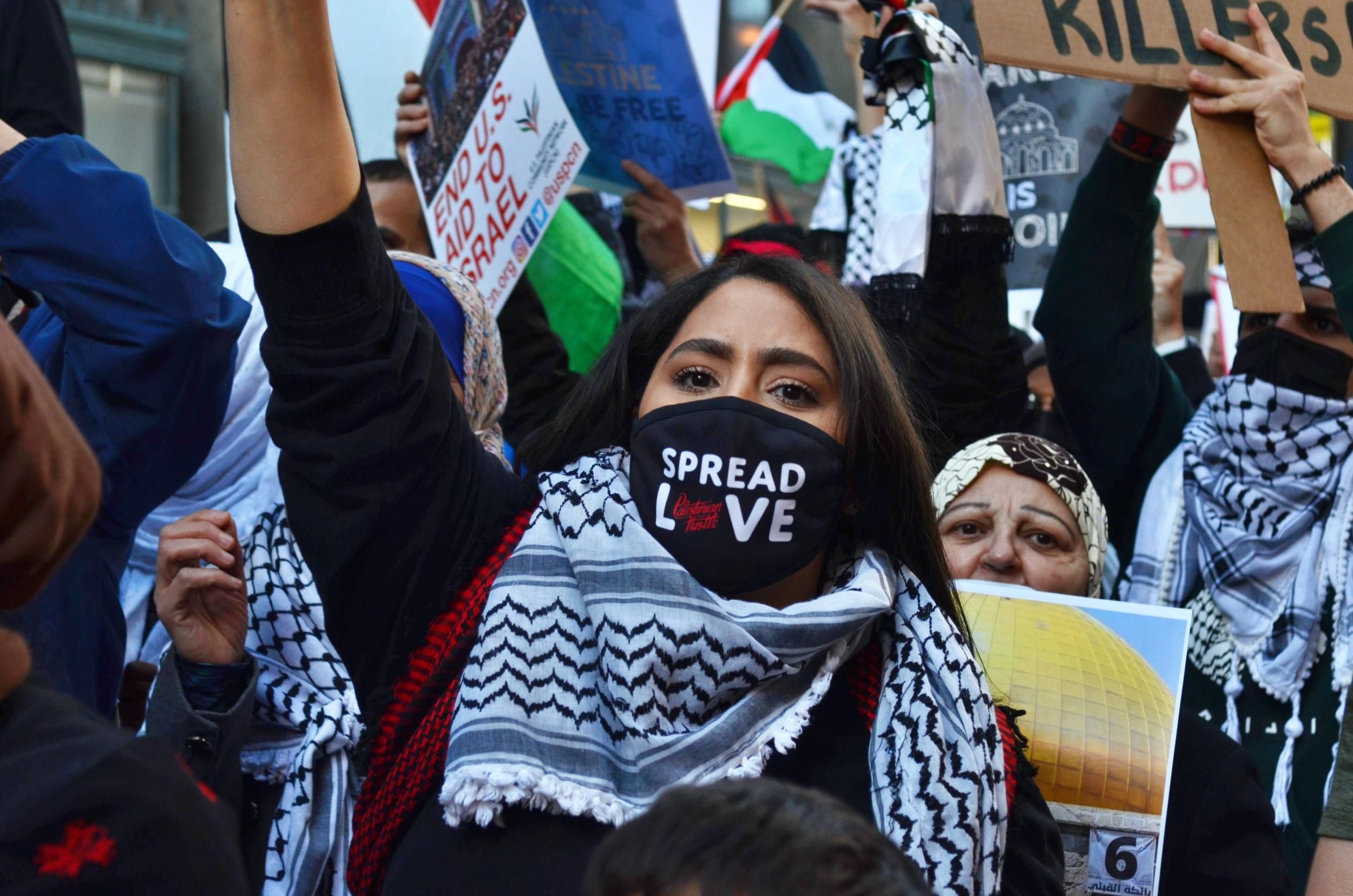 People protest against Israeli forces' attacks on Palestinians at the Al-Aqsa Mosque and in the Gaza Strip in Chicago on May 13, 2021. (Photo: Askin Kiyagan/Anadolu Agency via Getty Images)