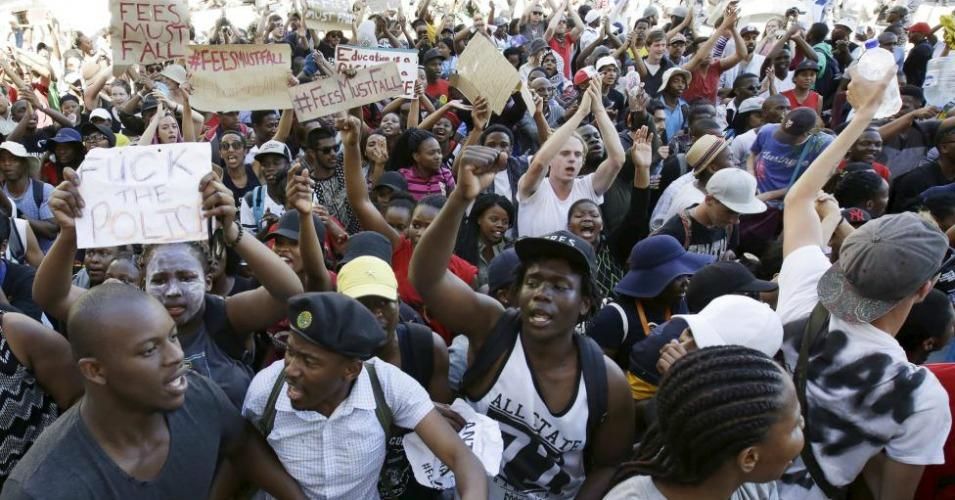 Students protest outside South Africa's Parliament in Cape Town on October 21, 2015. (Photo: Mark Wessels/Reuters)