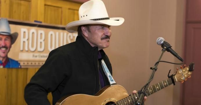 Rob Quist has refused contributions from lobbyists and corporate political action committees, earning him the respect of progressives like Sen. Bernie Sanders (I-Vt.), who is holding a campaign rally in Missoula on Saturday, as well as events in Butte, Billings, and Bozeman ahead of the May 25th special election. (Photo: Getty Images)
