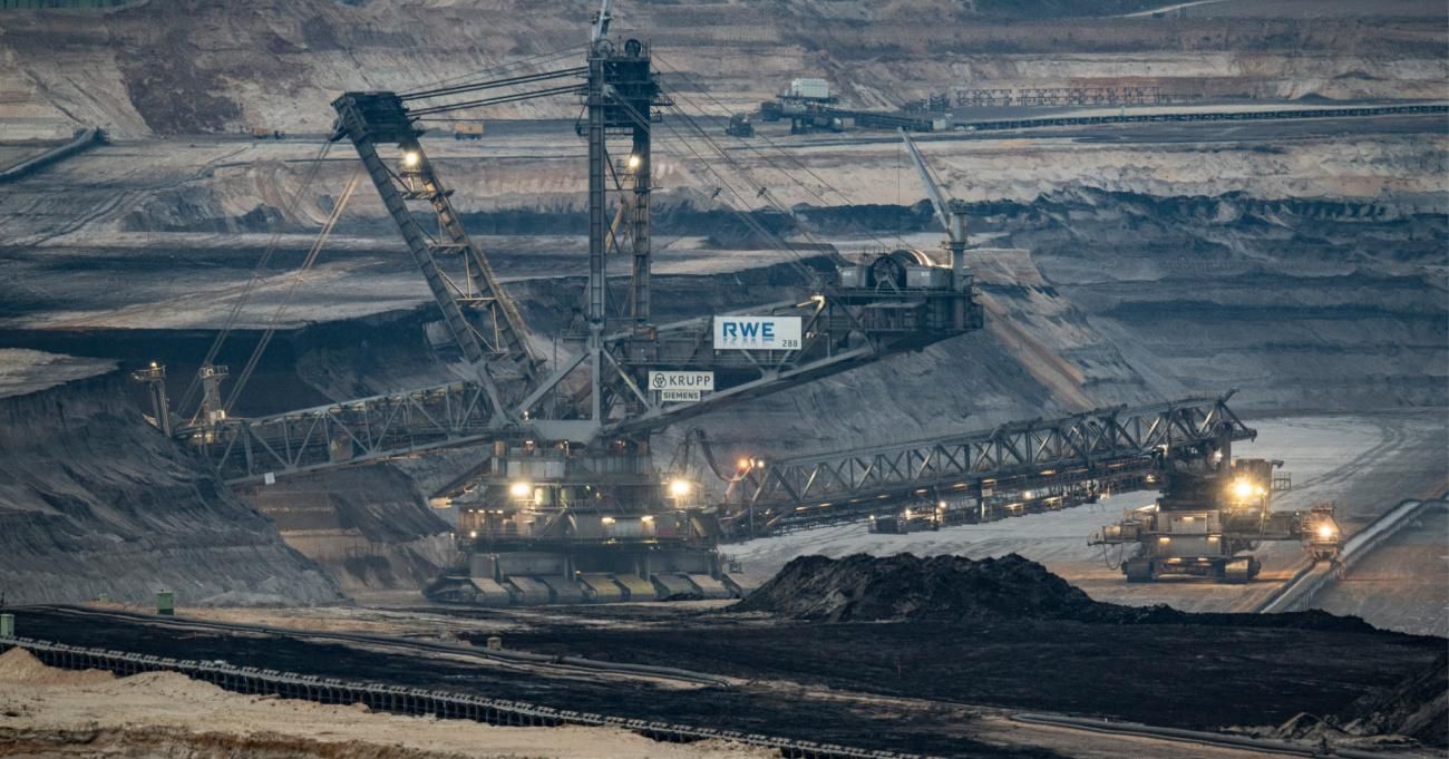 German energy company RWE recently sued the Netherlands for 1.4 billion euros as compensation for the country's plan to phase out coal by 2030. (Photo: Boris Roessler/picture alliance via Getty Images)