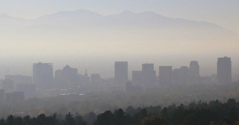 Smog envelopes the Salt Lake City skyline in November 2016.