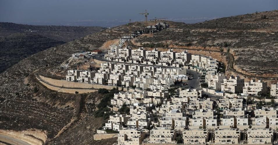 A view of the unlawful Israeli settlement of Givat Zeev in the illegally occupied West Bank of Palestine. (Photo: Ahmad Gharabli/AFP via Getty Images) 