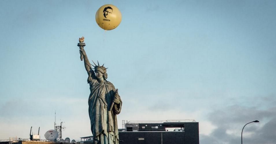 Amnesty International earlier this month floated a hot air balloon with whistleblower Edward Snowden's portrait above the Statue of Liberty in New York City.