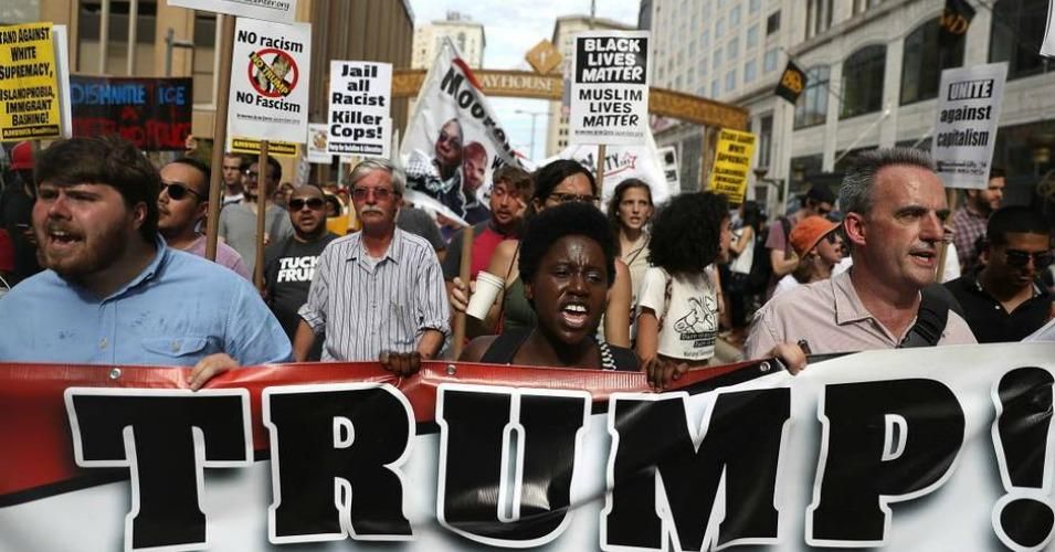 Protesters march during a demonstration near the site of the Republican National Convention on July 17, 2016 in Cleveland, Ohio. (Photo: Justin Sullivan/Getty Images)