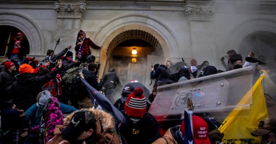 Supporters of then-President Donald Trump clashed with police and security forces in an attempt to storm the U.S. Capitol while Congress certified President Joe Biden's electoral victory on January 6, 2021. (Photo: Brent Stirton/Getty Images)
