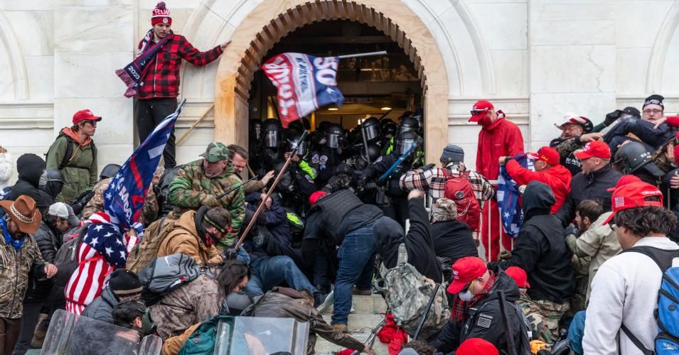 Pro-Trump rioters invaded the U.S. Capitol in an attempt to overthrow the results of the 2020 election. (Photo: Lev Radin/Pacific Press/LightRocket via Getty Images)
