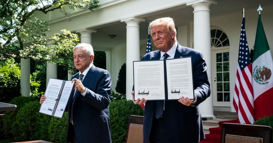 U.S. President Donald Trump and Mexican President Andres Manuel Lopez Obrador sign a joint declaration on the new USMCA agreement in the Rose Garden at the White House on Wednesday, July 8, 2020 in Washington, D.C. (Photo: Jabin Botsford/The Washington Post via Getty Images)