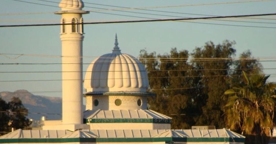 Mosques in the U.S. are increasingly targeted by death threats against Muslims and attacks. 