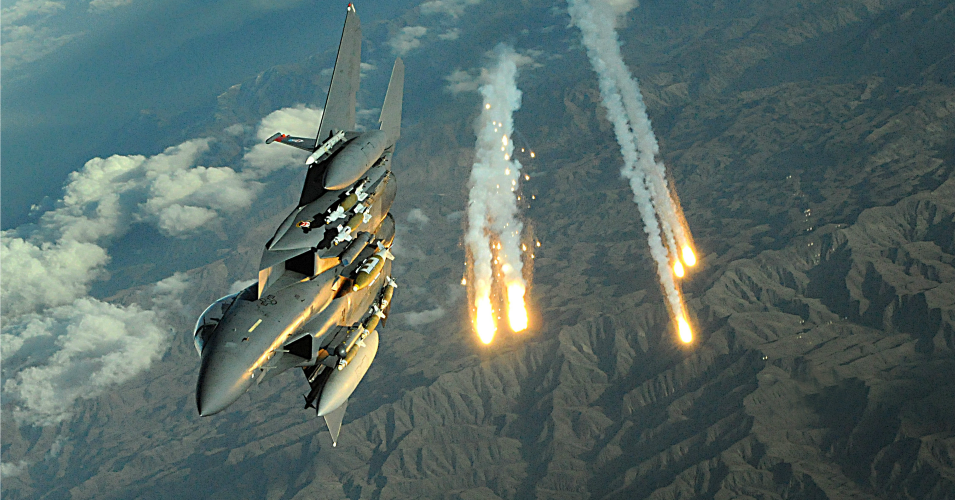 An F-15E Strike Eagle from Bagram Air Base deploys flares over Afghanistan Nov. 12, 2008.