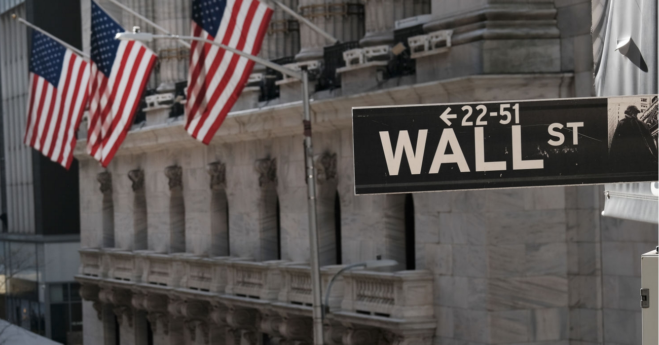 The New York Stock Exchange (NYSE) stands in lower Manhattan on November 24, 2020 in New York City. As investor's fear of an election crisis eases, the DowJones Industrial Average passed the 30,000 milestone for the first time on Tuesday morning. (Photo: Spencer Platt/Getty Images)