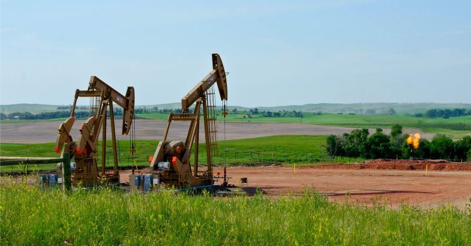 Fracking wells in McKenzie County, North Dakota. (Photo: Tim Evanson/flickr/cc)