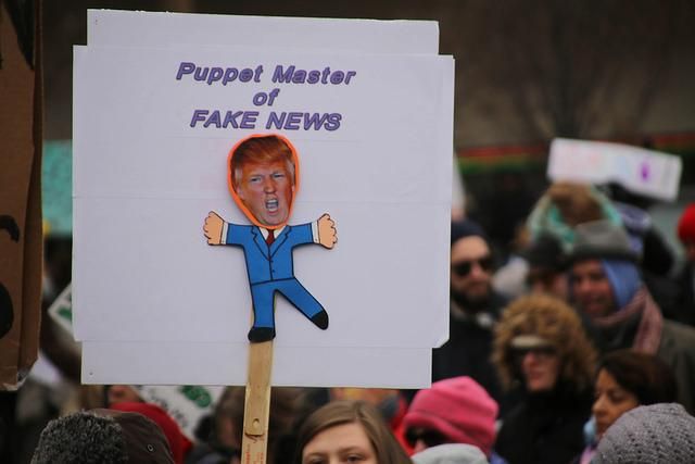  "Even though many articles covering the Fake News Awards will eventually explain that these awards are meant to perpetuate Trump’s attacks on mainstream media and were awarded at Trump’s sole discretion, the damage will already be done." (Photo: Paul Sableman/flickr/cc) 