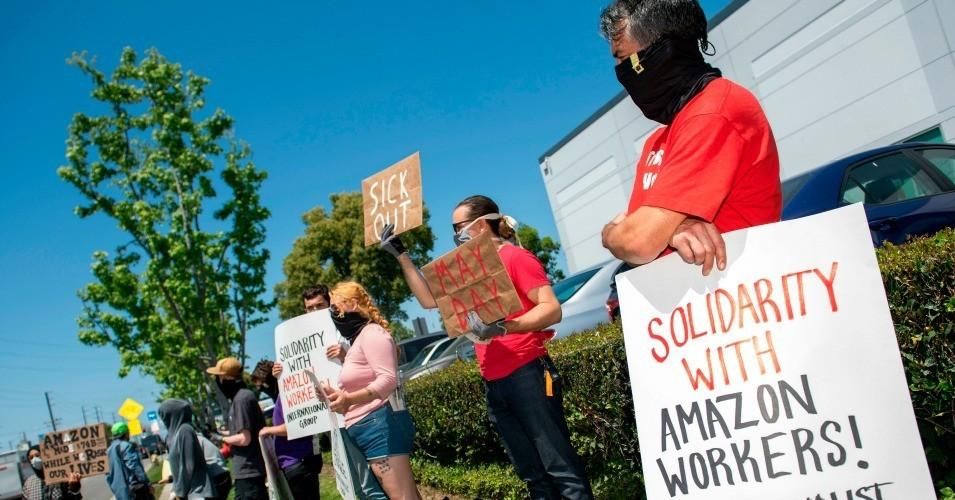 Amazon is hiring 100,000 holiday employees Opinion | Facing Holiday Rush, Frontlines Retail Workers Urge