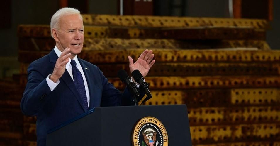 President Joe Biden discusses his administration's American Jobs Plan in Pittsburgh on March 31, 2021. (Photo: Jim Watson/AFP via Getty Images) 