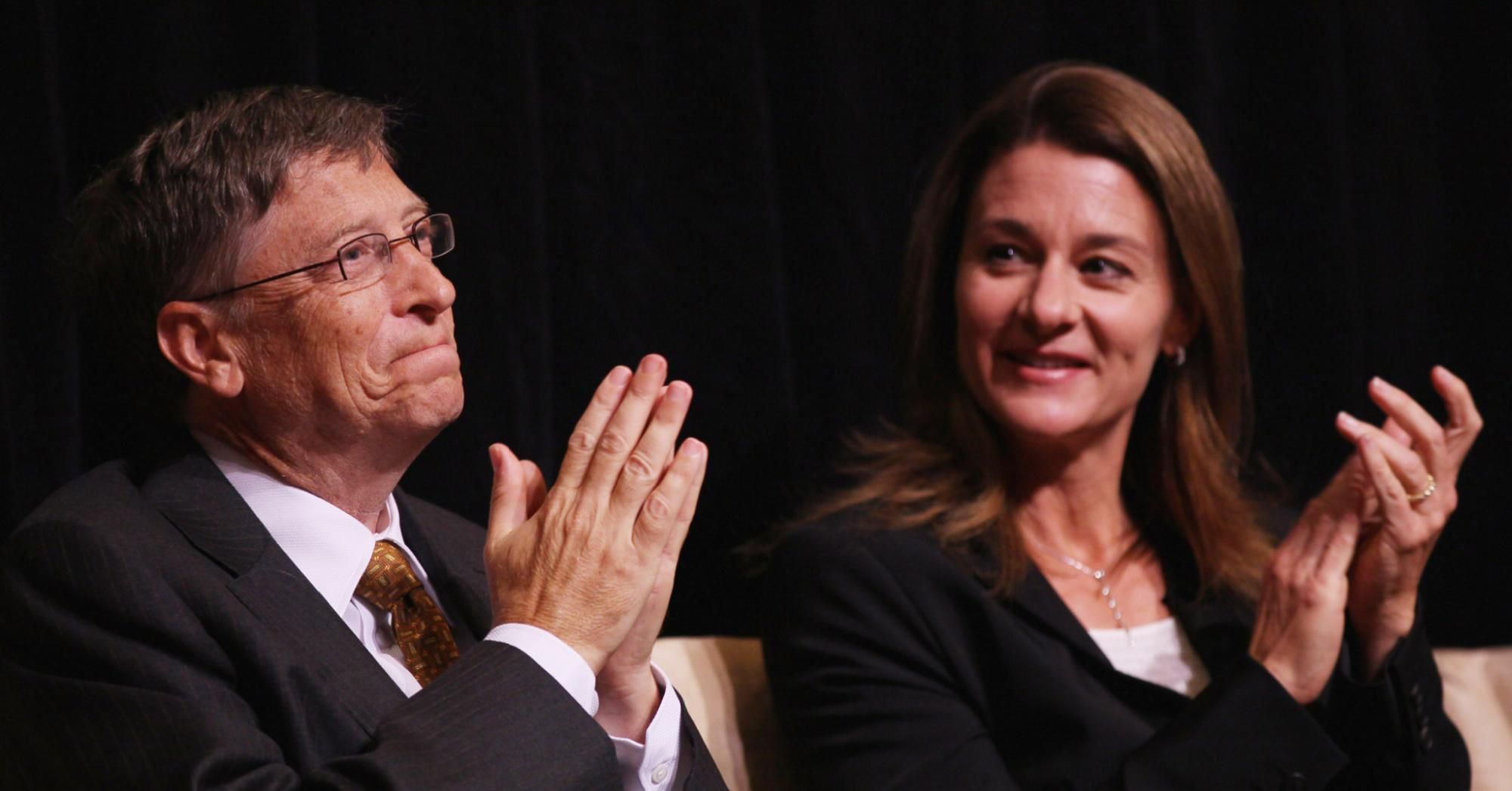 Microsoft chairman Bill Gates and his wife Melinda attend a ceremony presenting them with the 2010 J. William Fulbright Prize for International Understanding at the Library of Congress on October 15, 2010 in Washington, D.C. (Photo: Win McNamee via Getty Images)