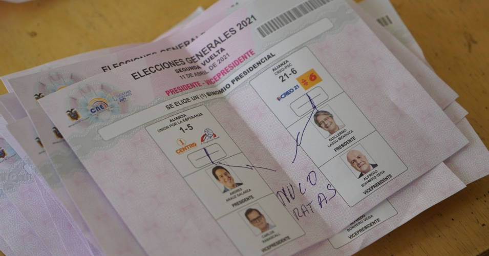 A spoiled ballot in Ecuador's recent presidential elections. (Photo by @AlinaDuarte_)