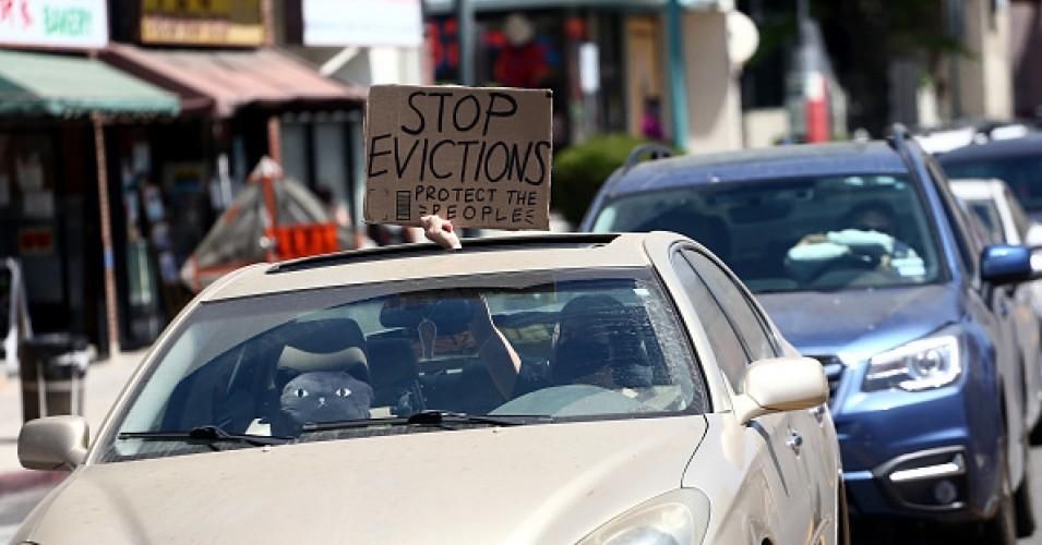 Evictions often force families to live in overcrowded, unsanitary, and transient conditions. (Photo: Tommaso Boddi/Getty Images)