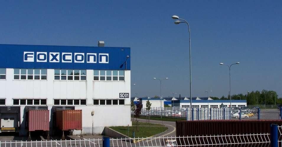 Progressive need to turn around the whole economic debate in America, by making the case that there are much better ways to create good jobs than continuing to allow ourselves to be fleeced by big exploitive corporations like Foxconn.