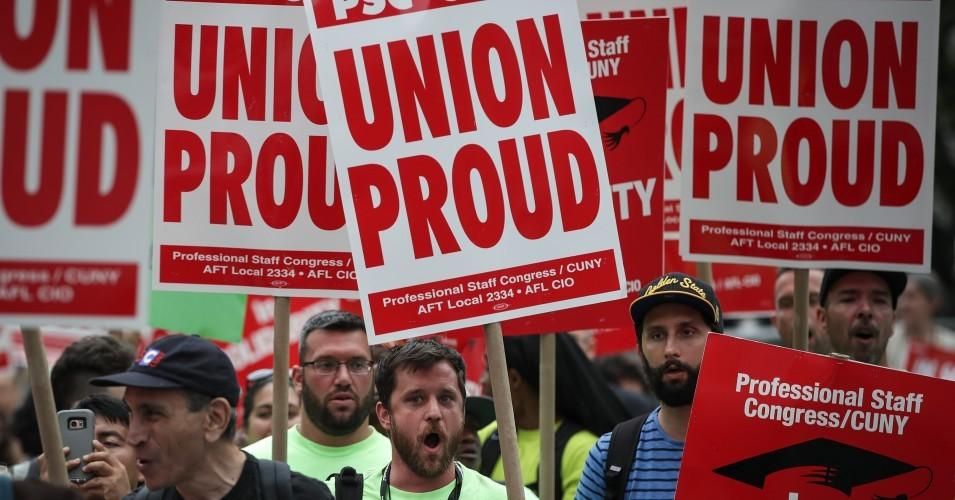 union proud signs