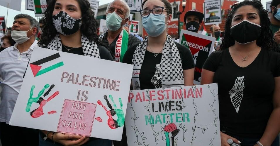 Palestinians and anti-zionist Orthodox Jews protest against Israeli annexation plan on July 3, 2020 in North Bergen Township, New Jersey. 