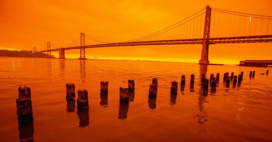 Smoky skies from the northern California wildfires casts a reddish color in San Francisco, Calif., on Wednesday, Sept. 9, 2020. (Photo: Ray Chavez/MediaNews Group/The Mercury News via Getty Images)
