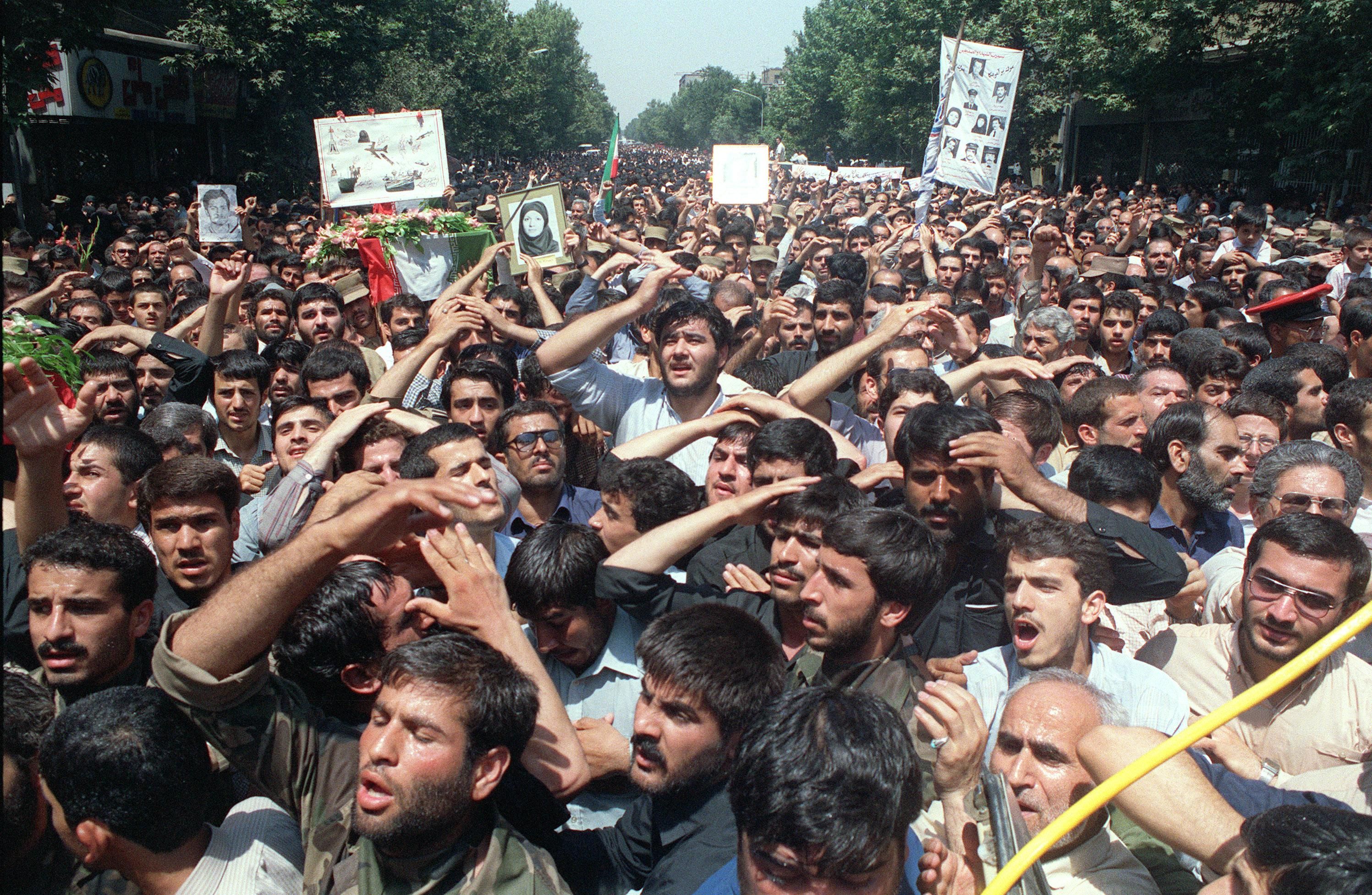 Iranian mourners attending an anti-US demonstration aftr the USS Vincennes shot down an Iranian Airbus. 290 civilian passengers and crew members, including 66 children, died. (Photo by Barry Iverson/The LIFE Images Collection via Getty Images/Getty Images)