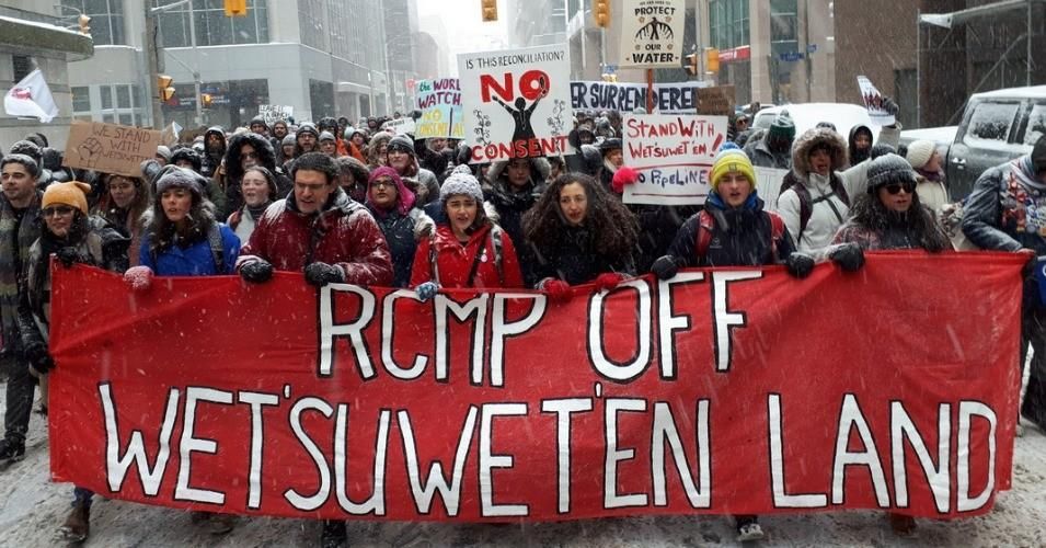 Extinction Rebellion Ottawa marched through the city Friday in support of the Wet'suwet’en Nation. (Photo: @XROttawa/Twitter)