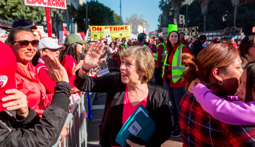 American Federation of Teachers president Randi Weingarten greets a crowd of striking teachers in Grand Park on January 22, 2019 in downtown Los Angeles, California. (Photo: Scott Heins/Getty Images) 
